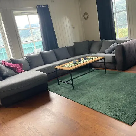 Flott Stor Leilighet Pa Lundamo * Melhus